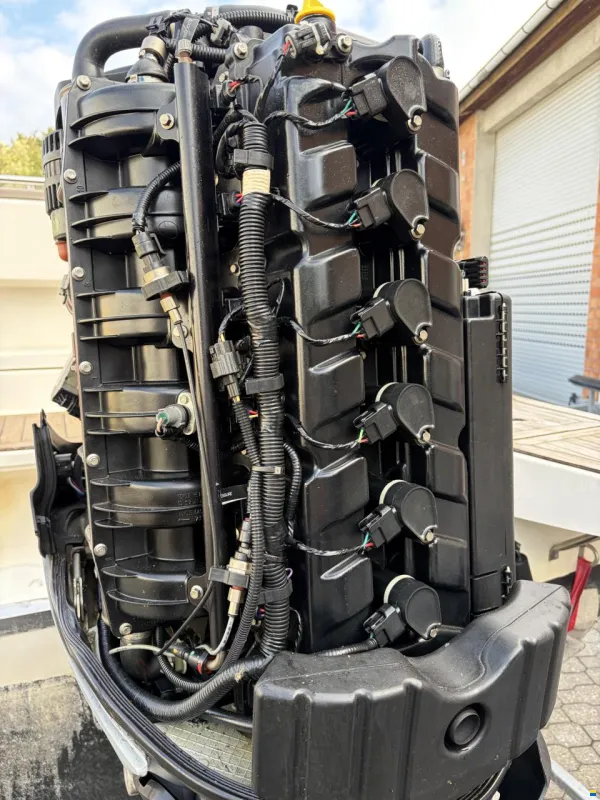 Mercury Marine F300 XL Verado AMS DTS — photo 6