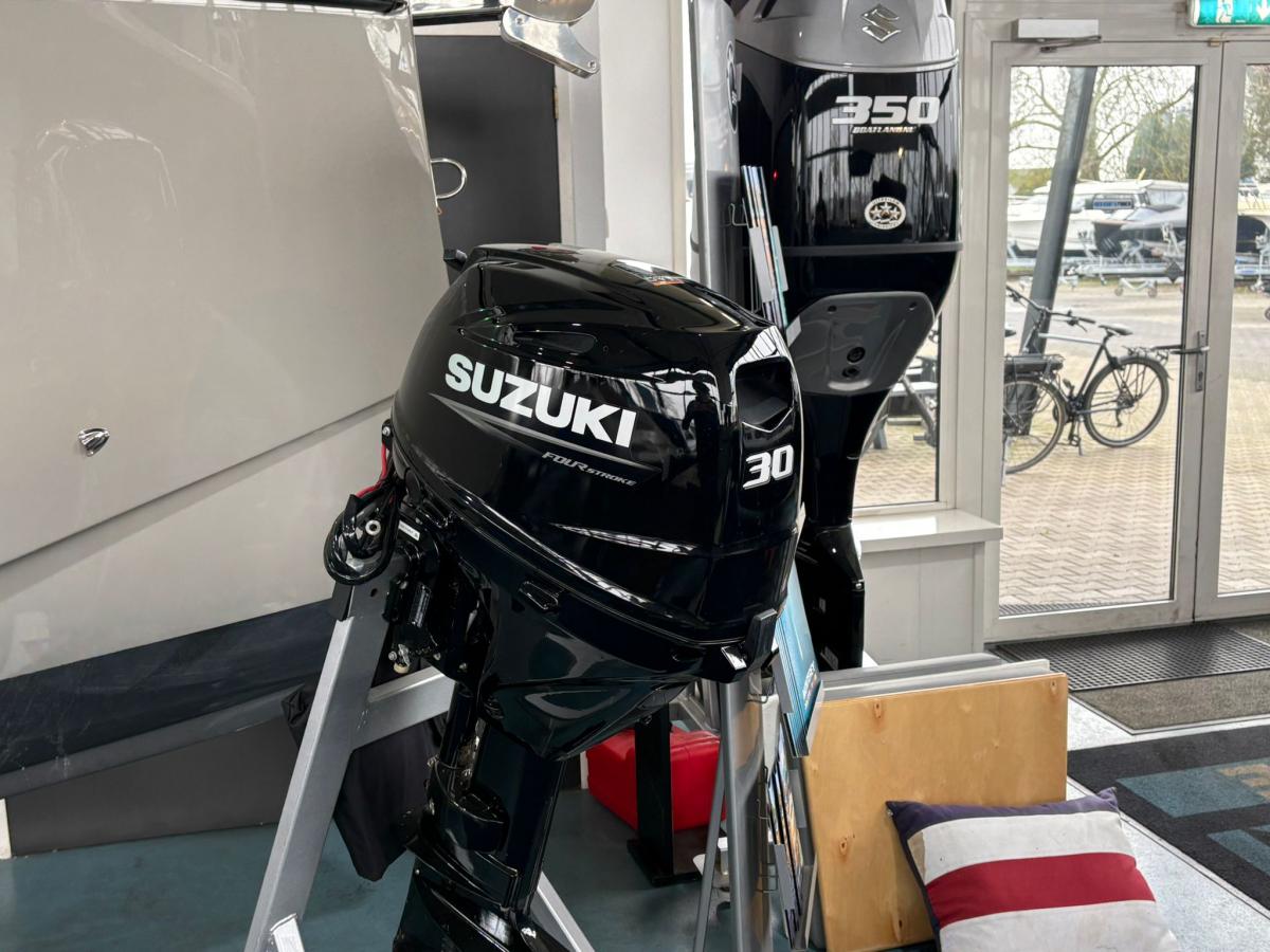 Suzuki Marine DF30ARL EFI — photo 3